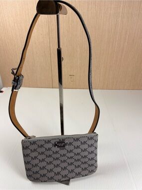 Michael Kors Jet Set Signature MK Logo Gray Belt Bag Waist Pack Sling
